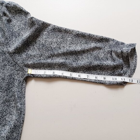 Daniel Rainn V-neck ¾ Sleeve Printed Blouse - Picture 11 of 15